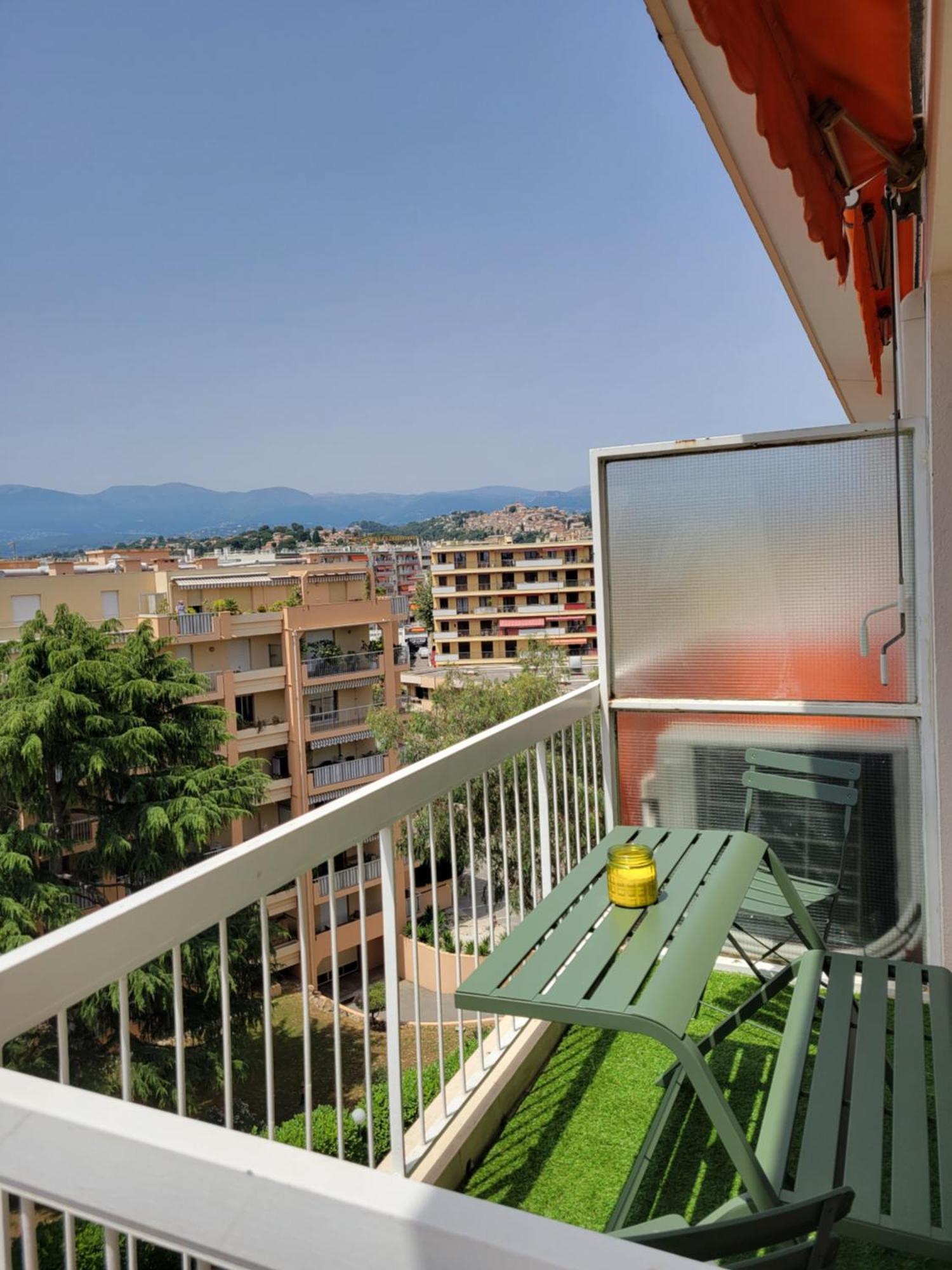Splendide T2, 200m De La Mer, Climatise, Parking