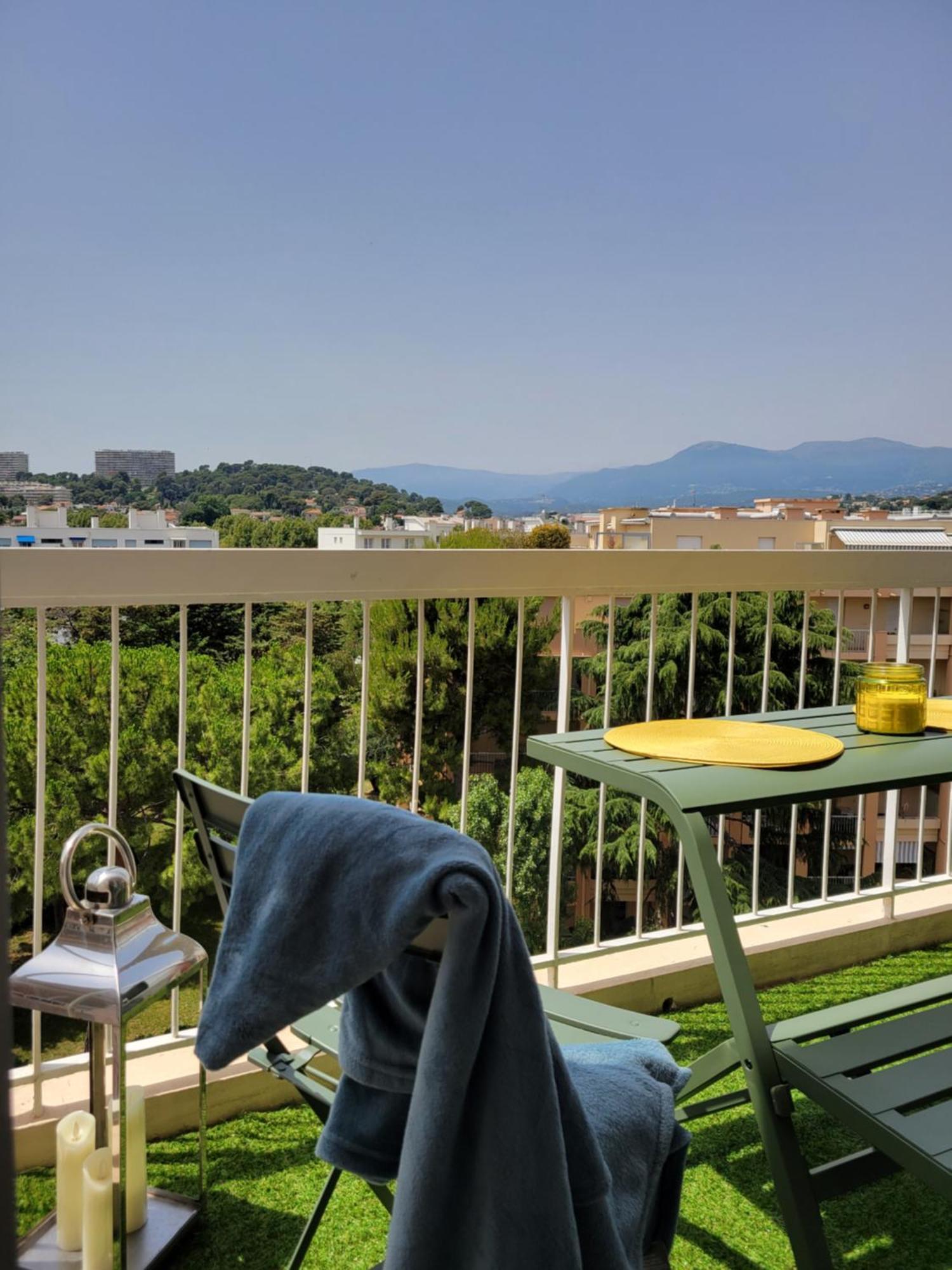 Splendide T2, 200m De La Mer, Climatise, Parking